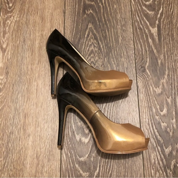 Guess high heels Black Patent And Gold Peep Toe GUESS Size 9 M 5” heel - Picture 4 of 9
